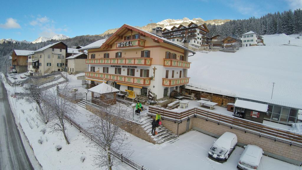 Hotel Millefiori ヴィーゴ・ディ・ファッサ エクステリア 写真